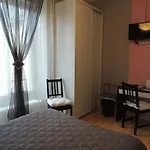 乐古德基恩斯酒店 Ambrieres Les Vallees