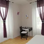 乐古德基恩斯酒店 酒店 Ambrieres Les Vallees