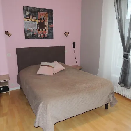 乐古德基恩斯酒店 2*