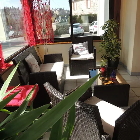 乐古德基恩斯酒店 酒店 Ambrieres Les Vallees
