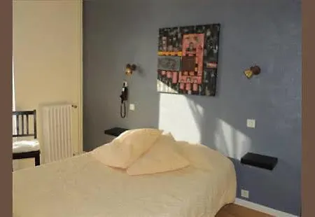 Otel Le Gue De Genes Ambrieres Les Vallees