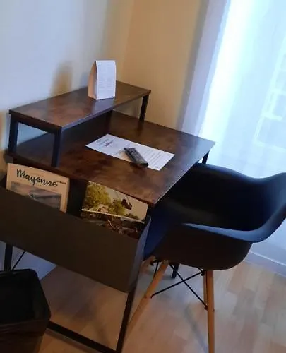 Le Gue De Genes Ambrieres Les Vallees