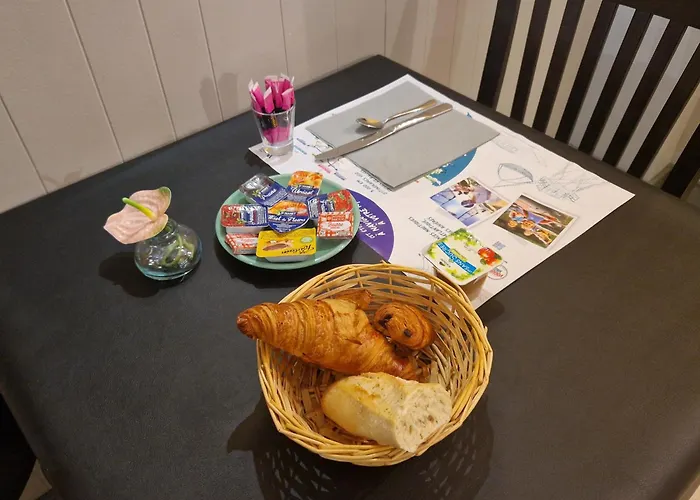 Le Gue De Genes Hotel 2*