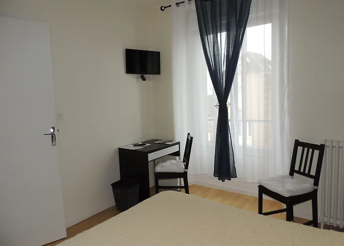 Le Gue De Genes Ambrieres Les Vallees