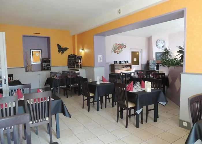 Le Gue De Genes Ambrieres Les Vallees