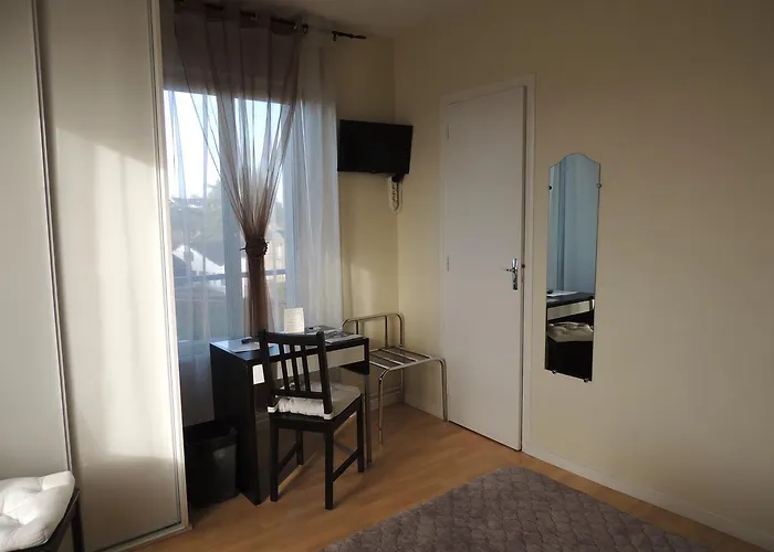 Hotel Le Gue De Genes Ambrieres Les Vallees