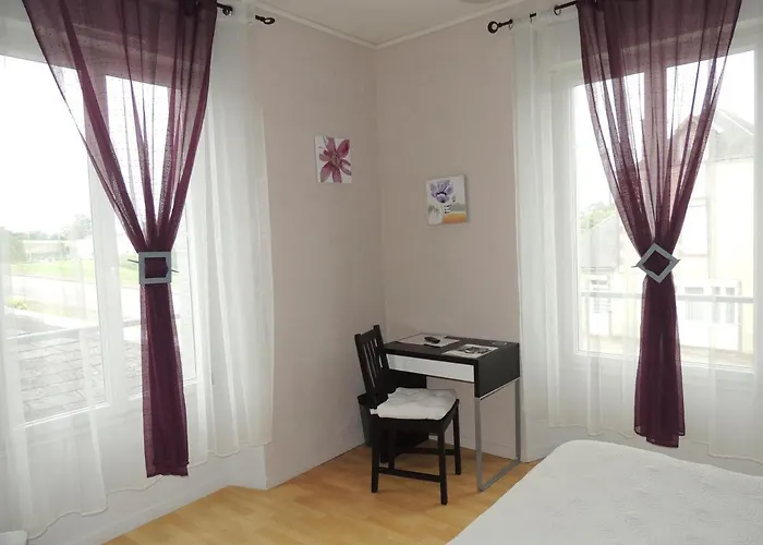 Le Gue De Genes Hotel Ambrieres Les Vallees